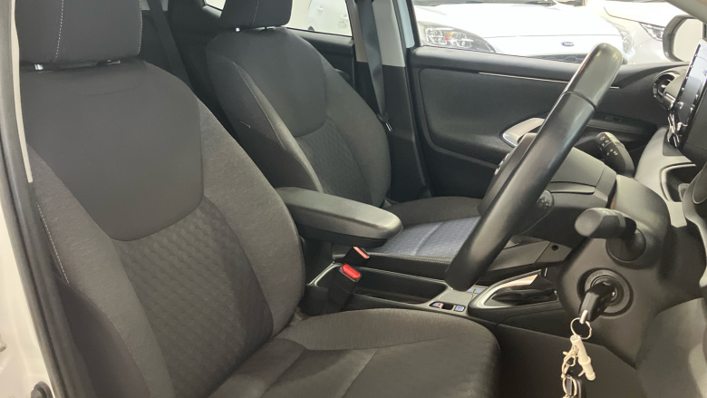 Toyota Yaris 1.5 Hybrid Design 5dr CVT Hybrid Hatchback